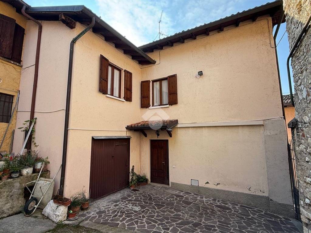 Casa indipendente a Cellatica in Via A. Manzoni, 51 - Foto 3