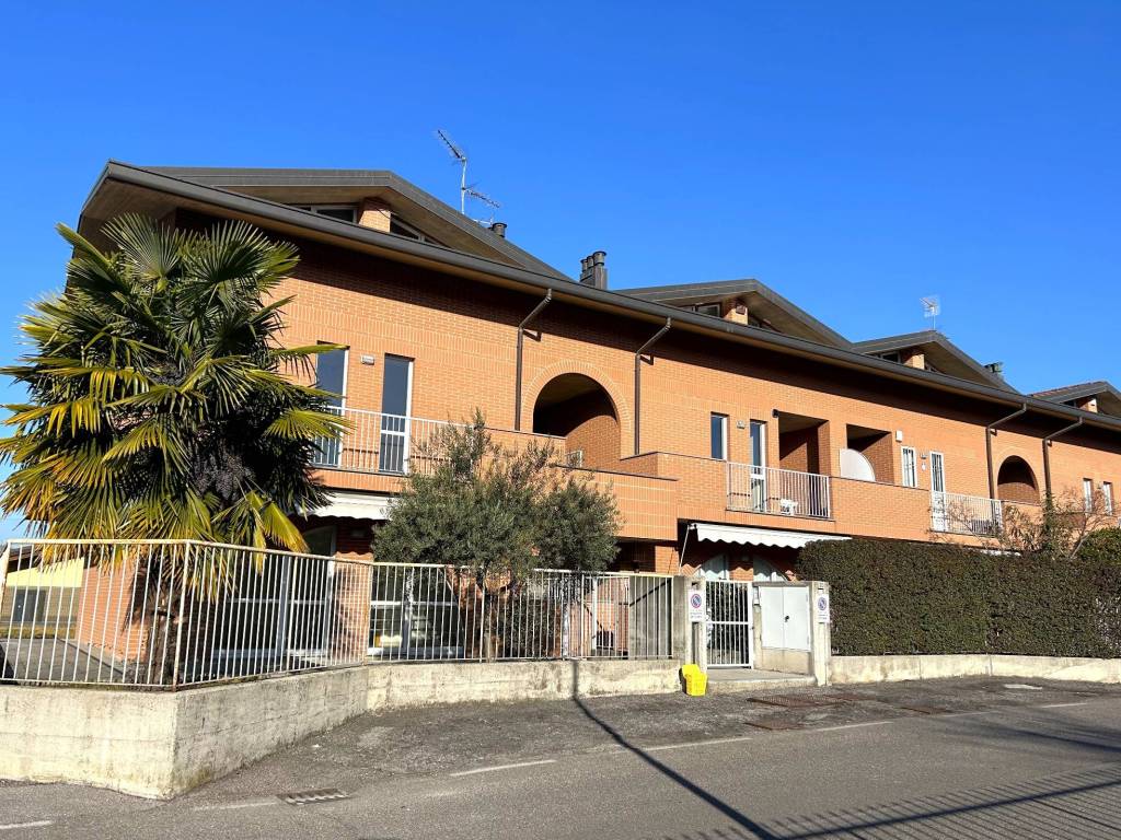 Appartamento a Verderio in Via Aldo Moro, 33 - Foto 2