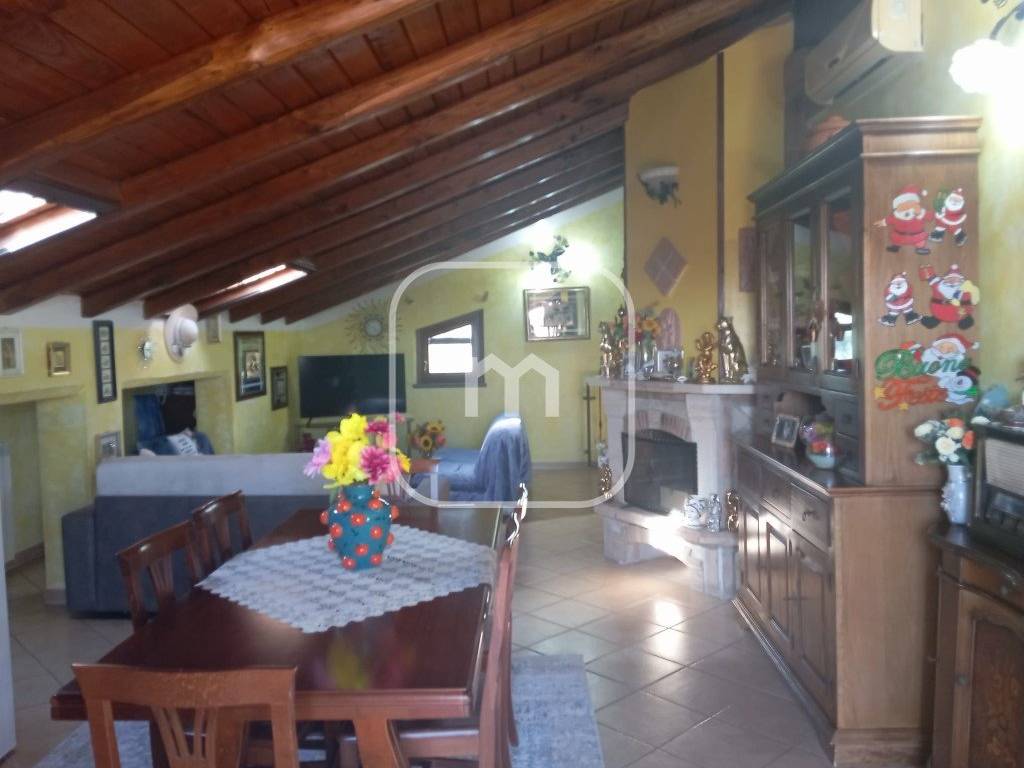 Villa a Lanuvio in Via Riserva della Bandita, 12 - Foto 5