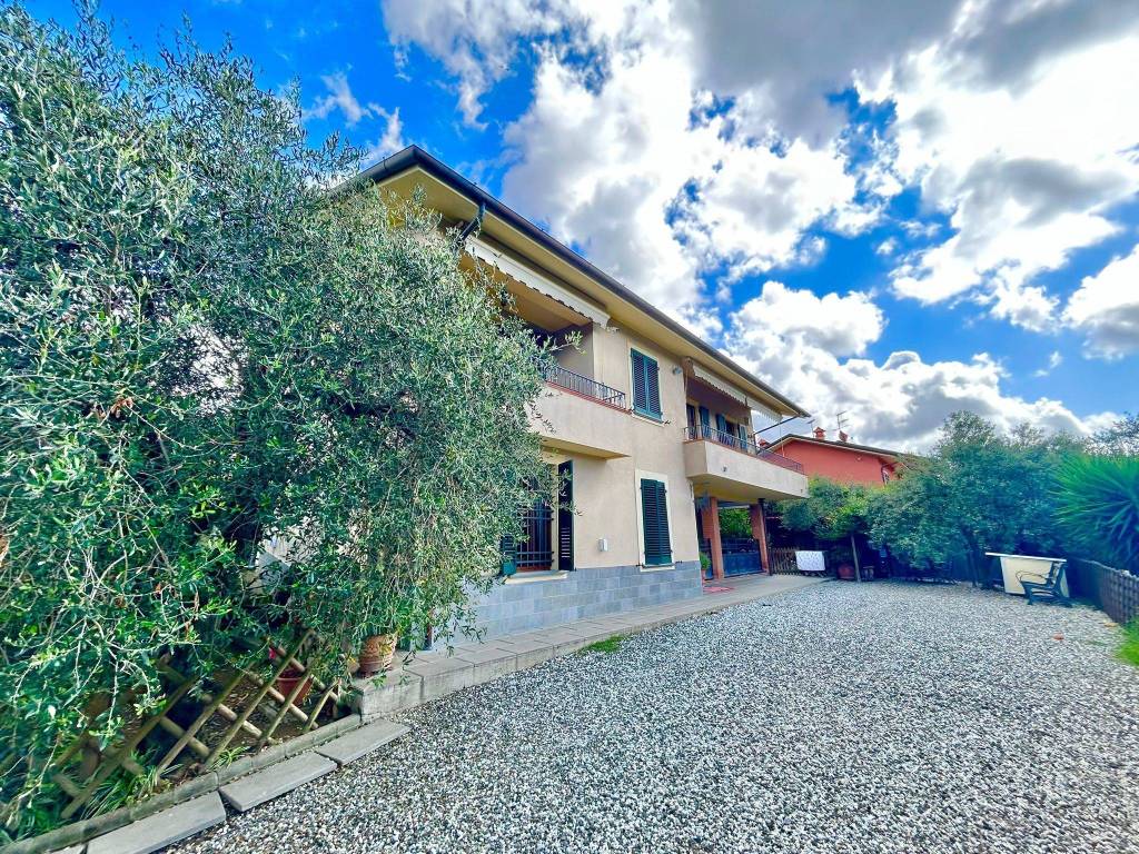 Villa a Sarzana - Foto 2