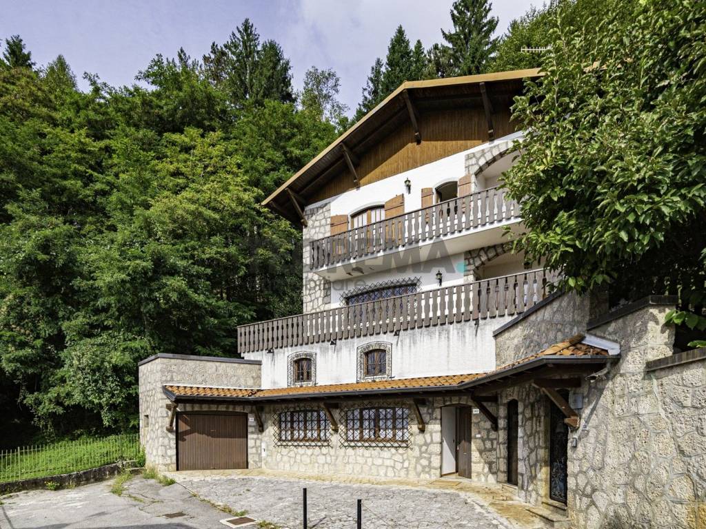 Villa a Onore in Via dei Castagni, 138 - Foto 5