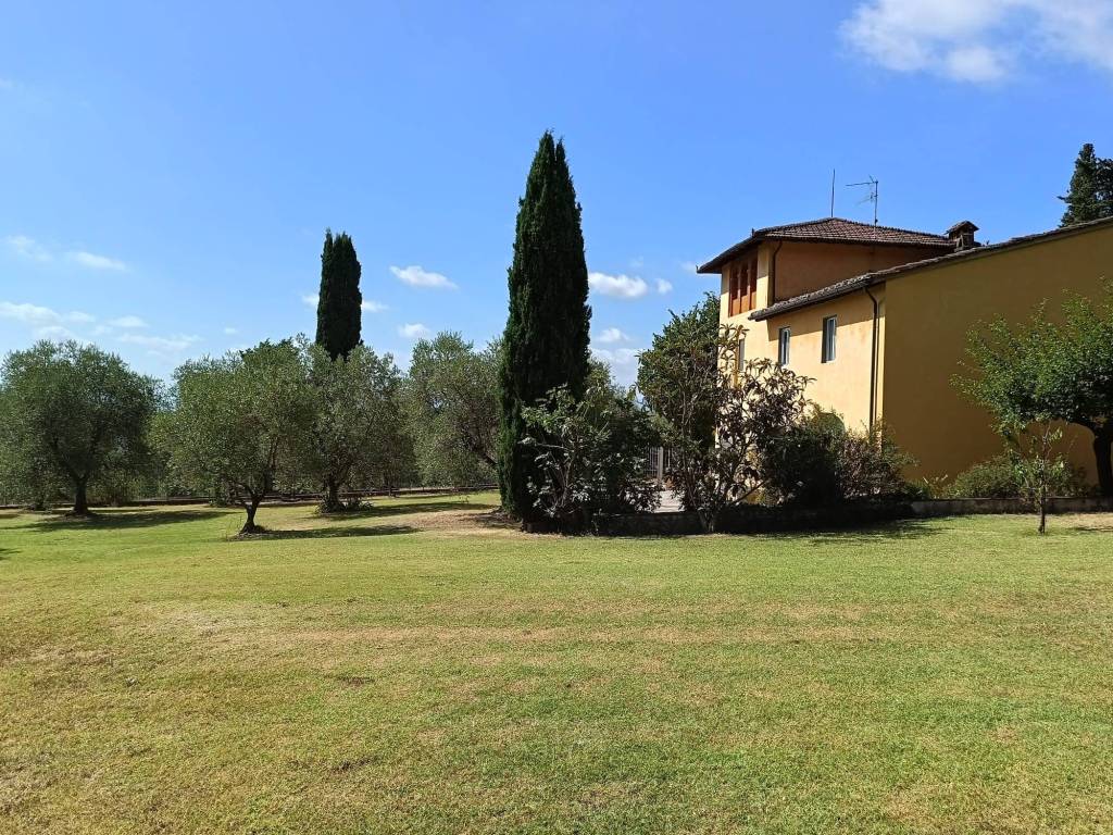 Villa a Pistoia in Via Bolognese - Foto 2