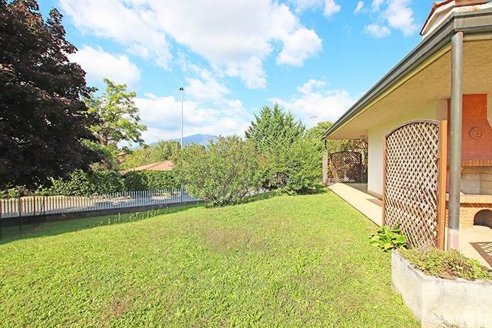 Villa a Mozzo in via ippolito nievo - Foto 3