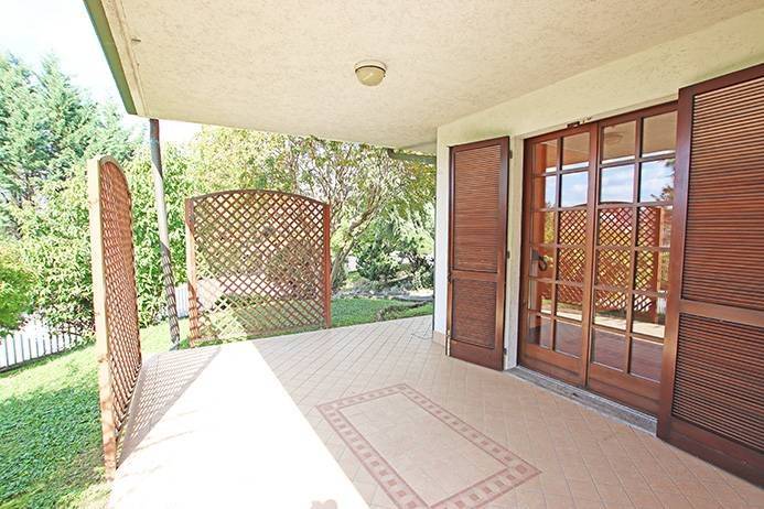 Villa a Mozzo in via ippolito nievo - Foto 4