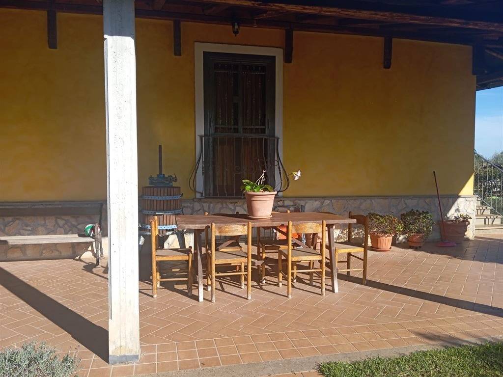 Villa a Lanuvio in Via Riserva della Bandita - Foto 5