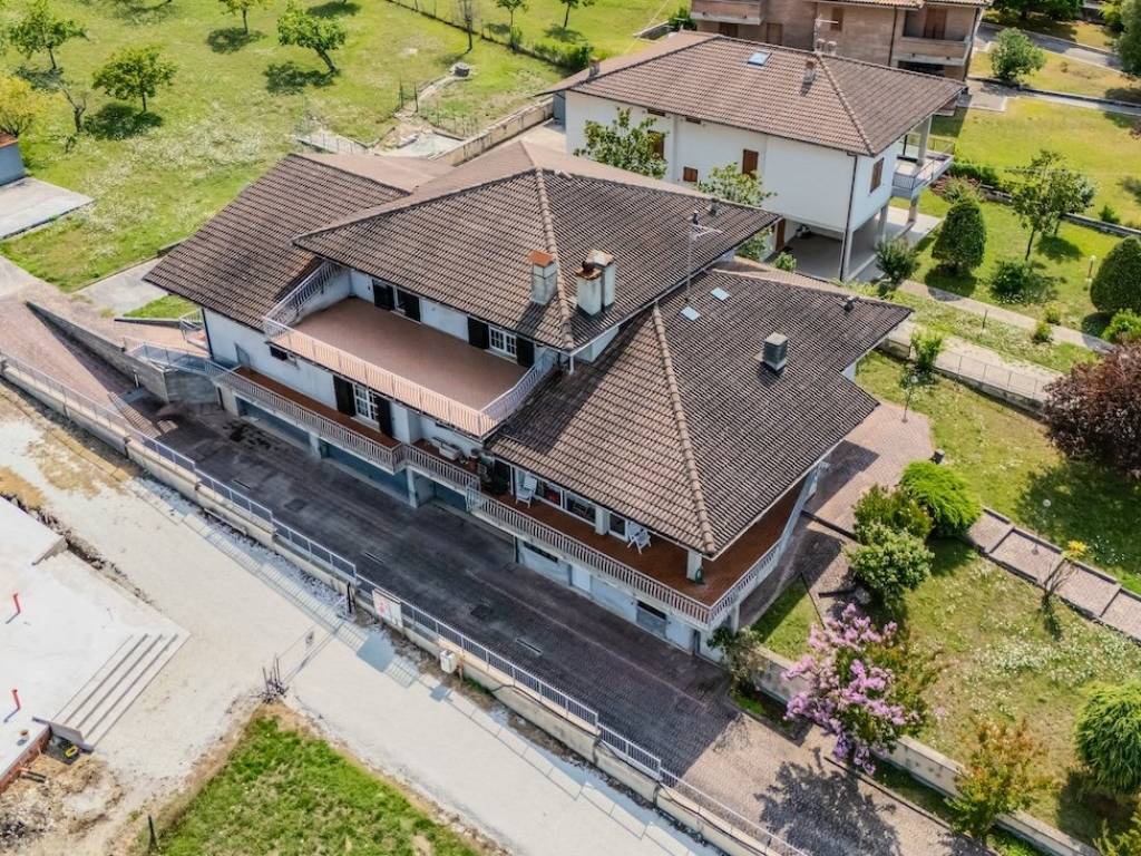 Villa a Frontone in Via Giovanni XXIII - Foto 3