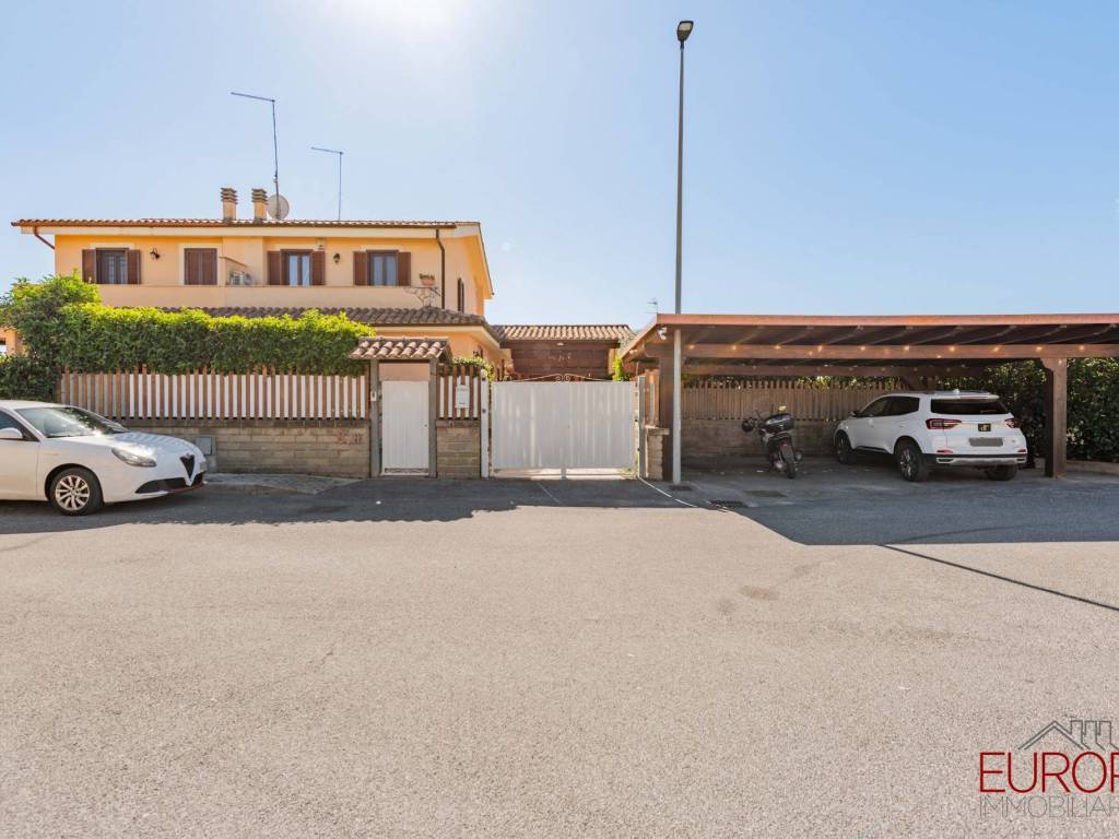 Villa a Cerveteri in Via Colle dell'Asino, 8 - Foto 2