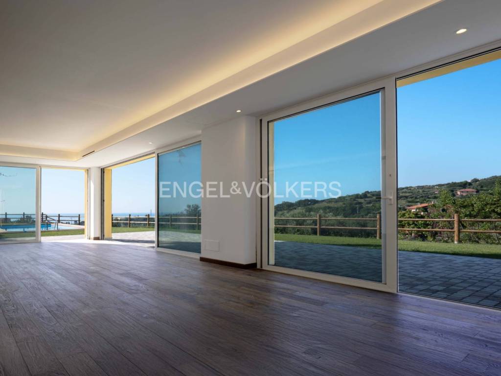 Villa a Varazze in Via Aspera, 32 - Foto 2
