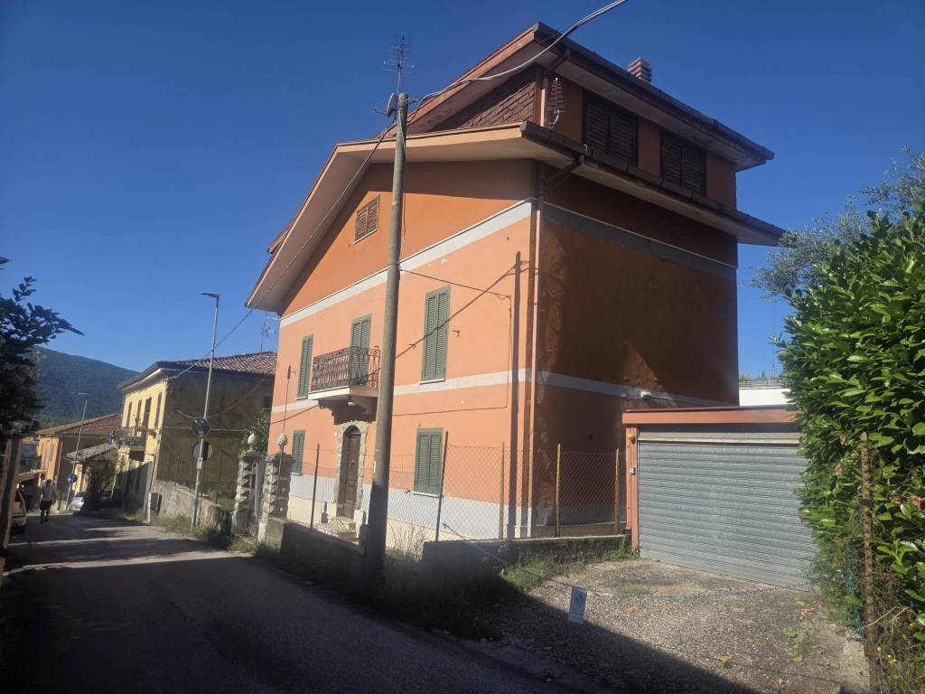 Villa a Ceccano in Via del Boschetto, 2 - Foto 4