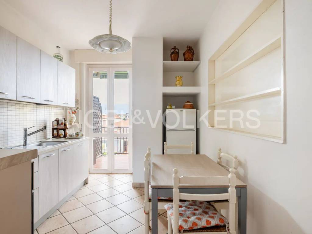 Appartamento a Arona in Via Vittorio Veneto, 84 - Foto 5