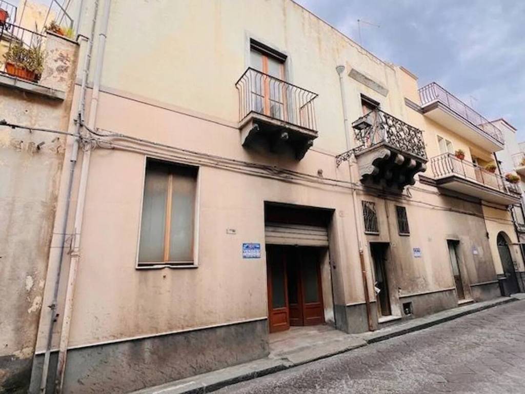 Villa a Biancavilla in Via Innessa S.N.C. - Foto 2