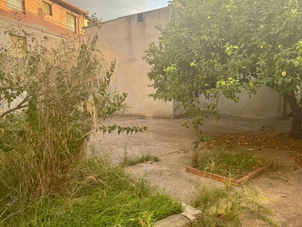 Casa indipendente a Dolianova in Via Lavoratori - Foto 4