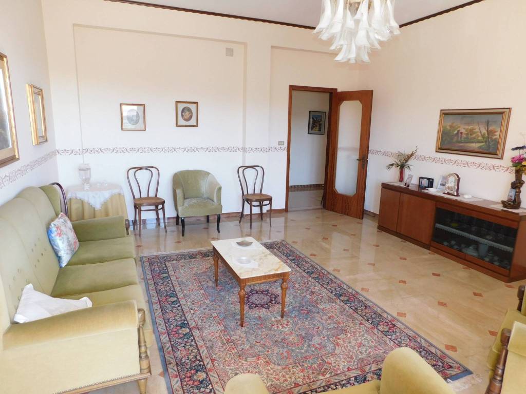 Appartamento a Ragusa in Via del Plebiscito - Foto 2