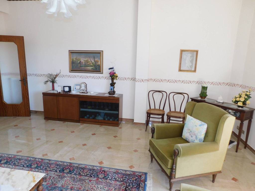 Appartamento a Ragusa in Via del Plebiscito - Foto 3