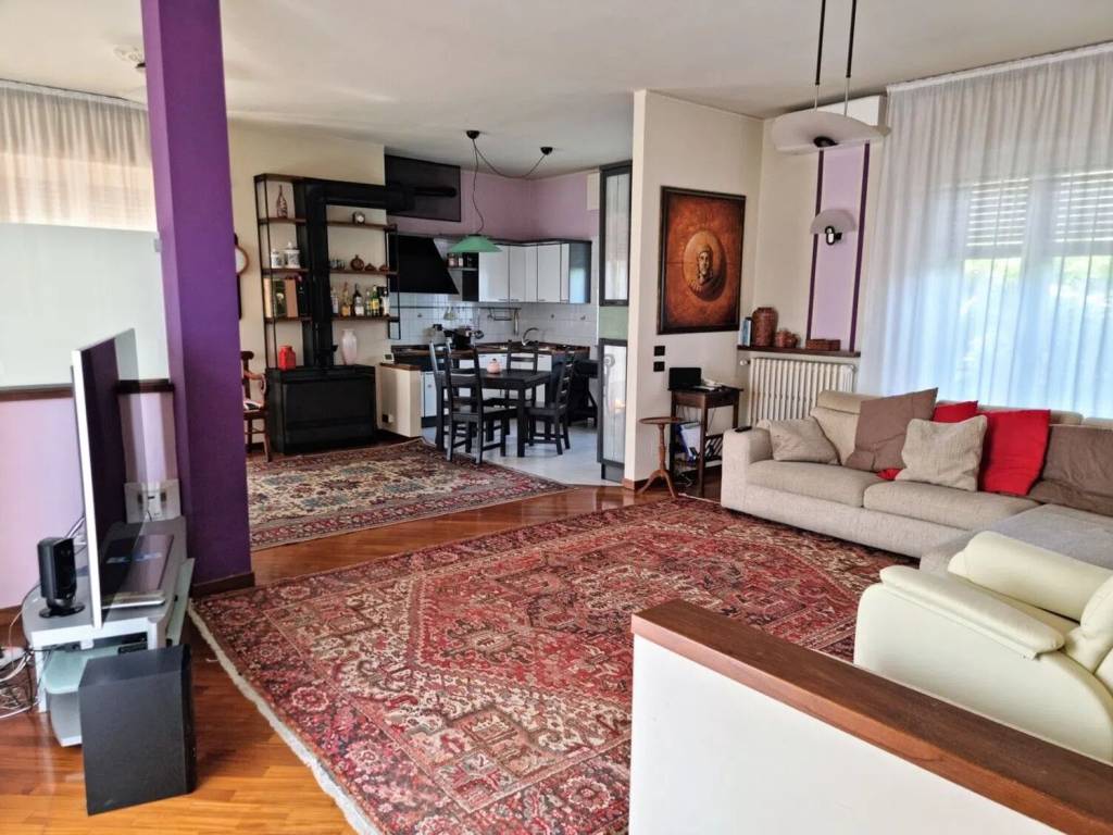Villa a Stradella in Via Panizzardi, 2 - Foto 3