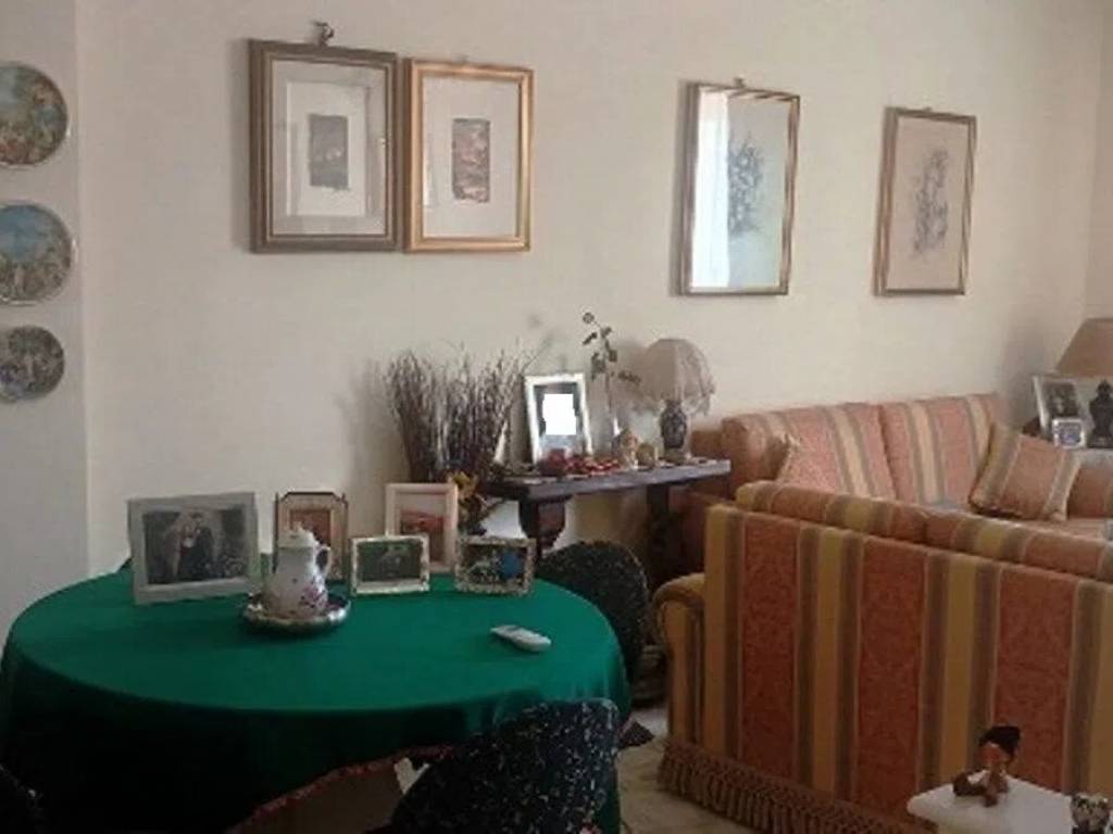 Appartamento a Priolo gargallo in Via Della Pentapoli - Foto 5