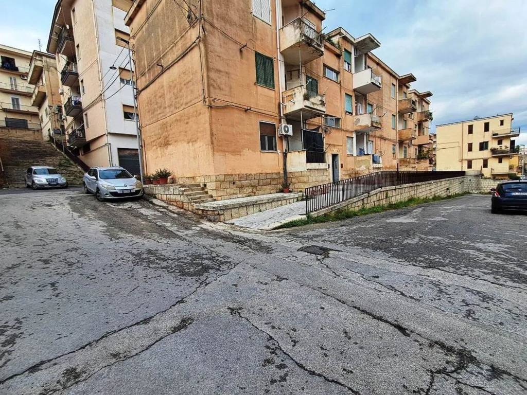Appartamento a Modica in Via Guglielmo Oberdan - Foto 2
