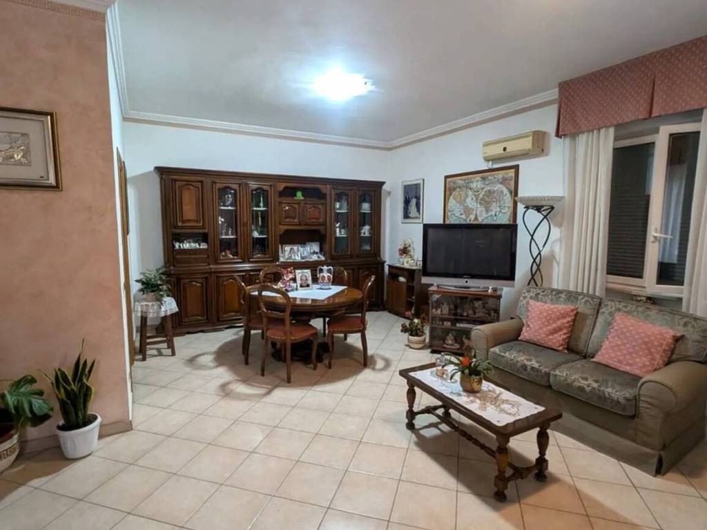 Villa a Terracina in Via Appia Antica - Foto 2