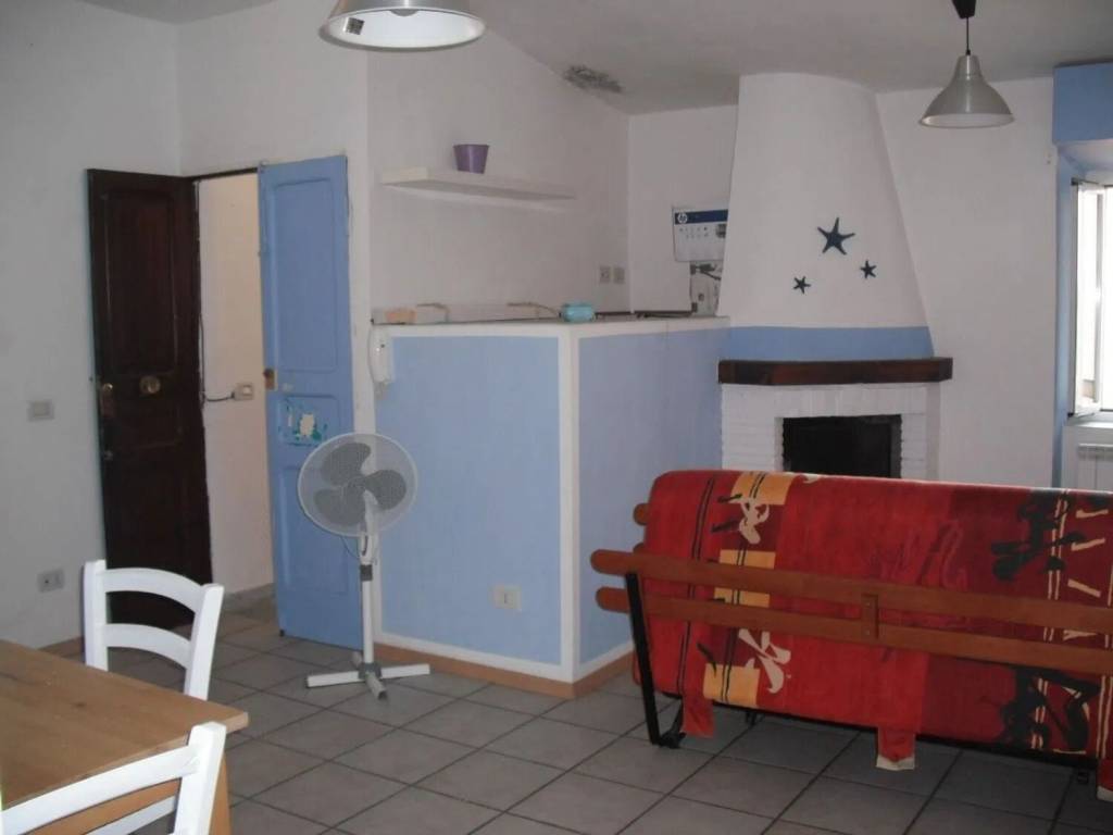 Appartamento a Terracina in Vi Campo Dei Fiori - Foto 3