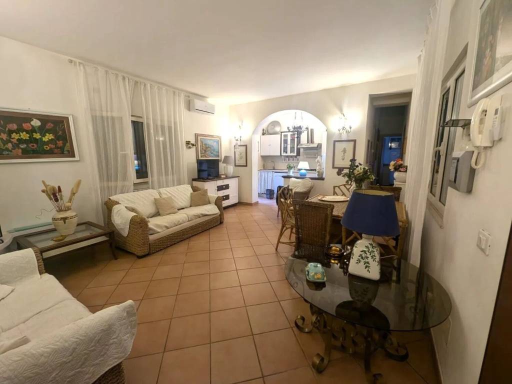 Villa a Terracina in Via Caselle - Foto 4