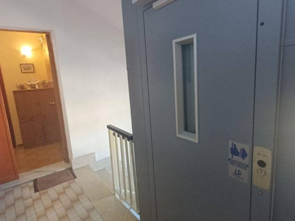 Appartamento a Bacoli in Via Gaetano De Rosa - Foto 2