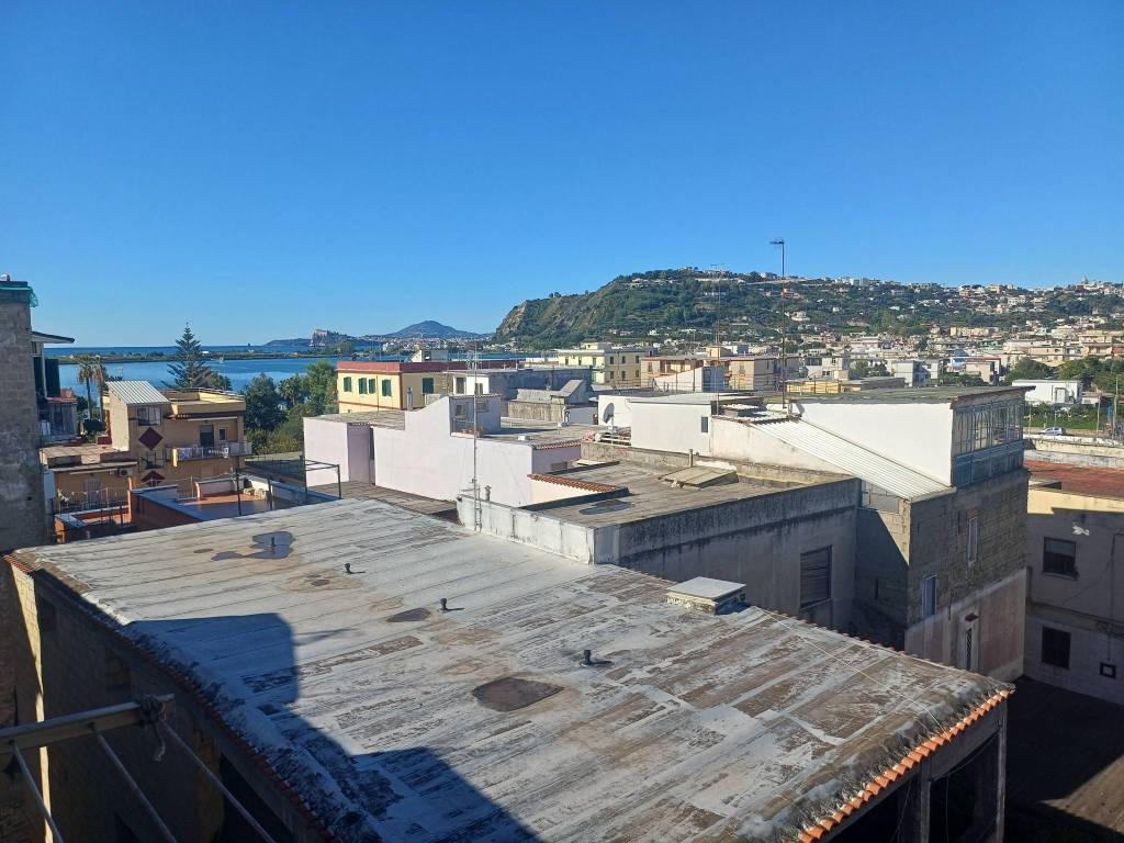 Appartamento a Bacoli in Via Gaetano De Rosa - Foto 3