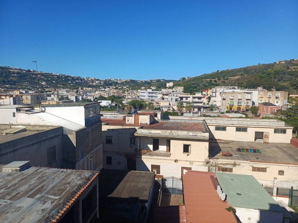 Appartamento a Bacoli in Via Gaetano De Rosa - Foto 4