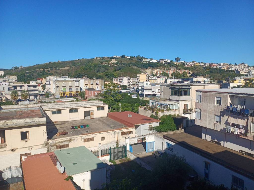 Appartamento a Bacoli in Via Gaetano De Rosa - Foto 5