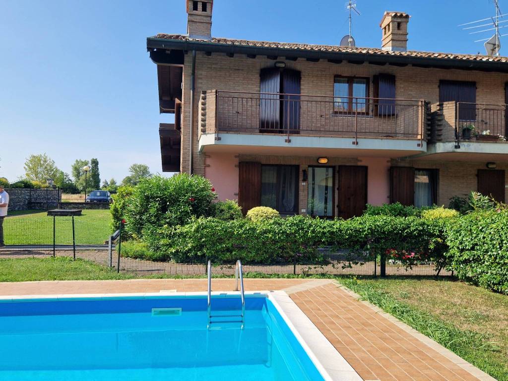 Villetta a schiera a Montichiari in Via Cornelio - Foto 2