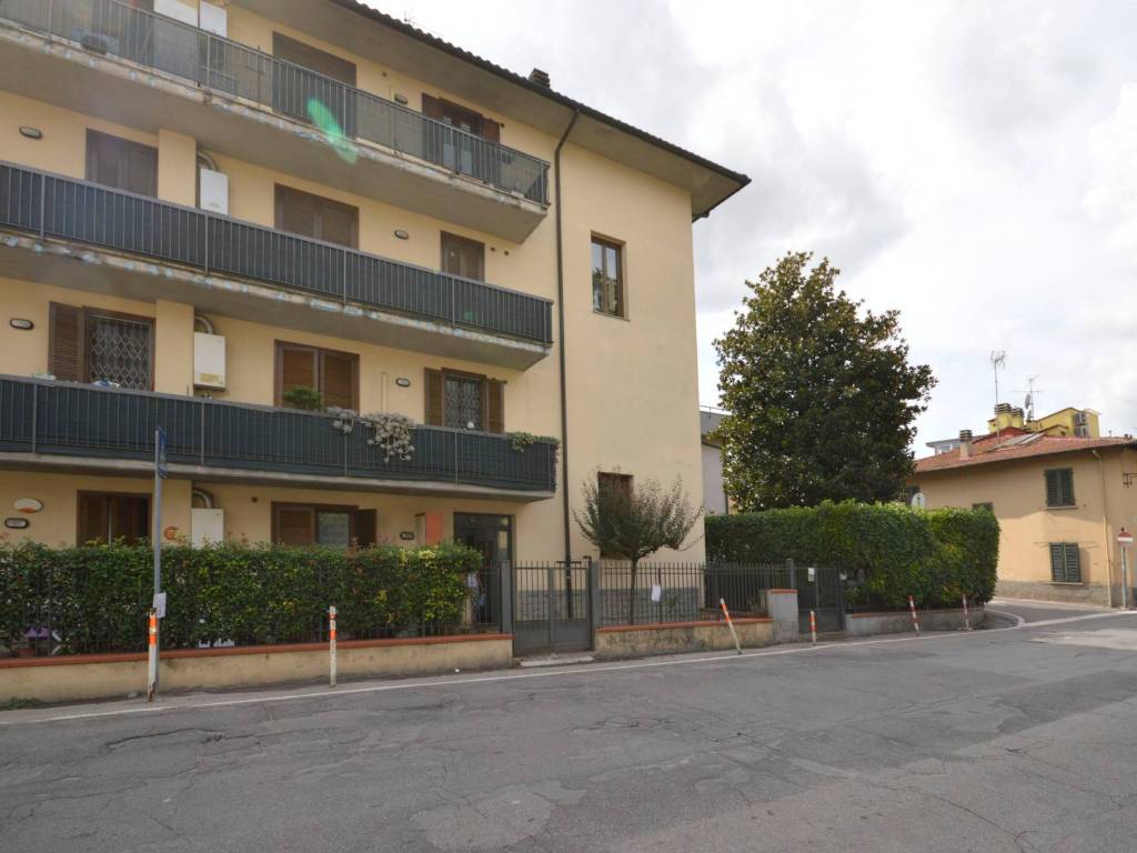 Appartamento a Campi bisenzio in Via Pistoiese, 400 - Foto 2