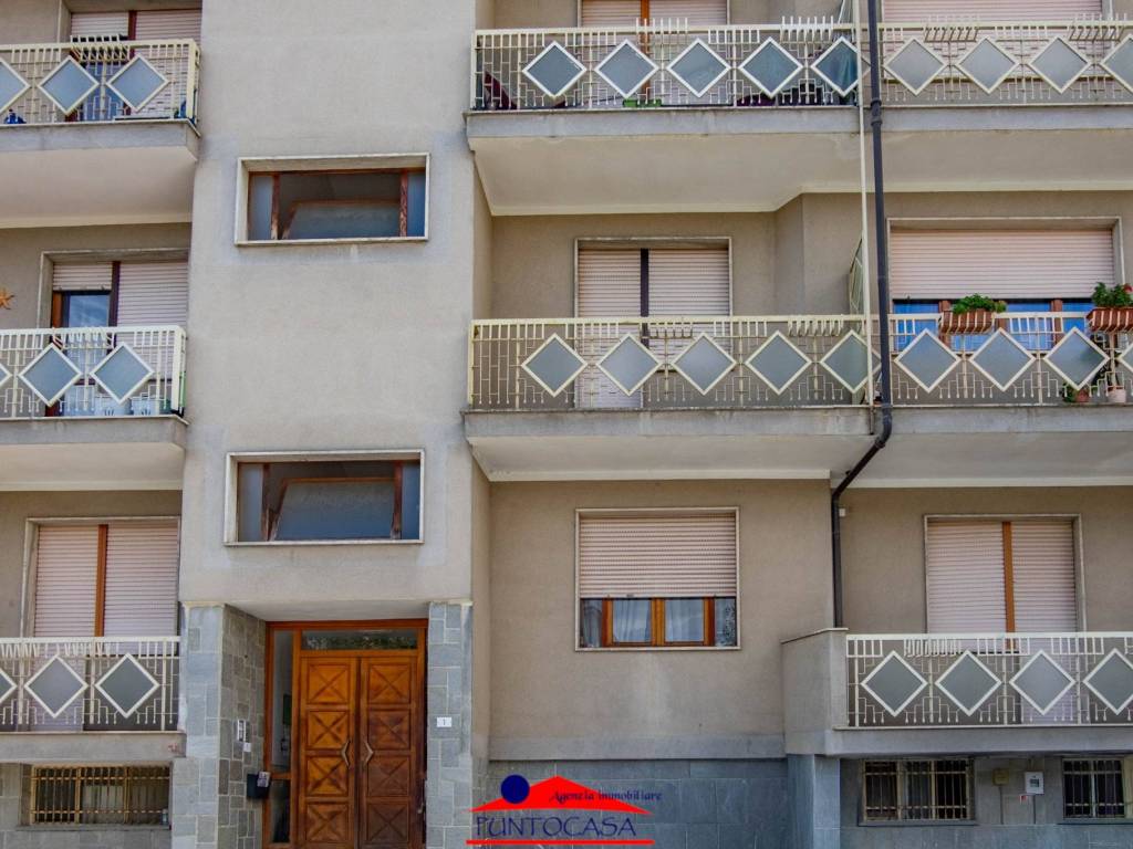 Appartamento a Dronero in Via Maria Damiano, 1 - Foto 2