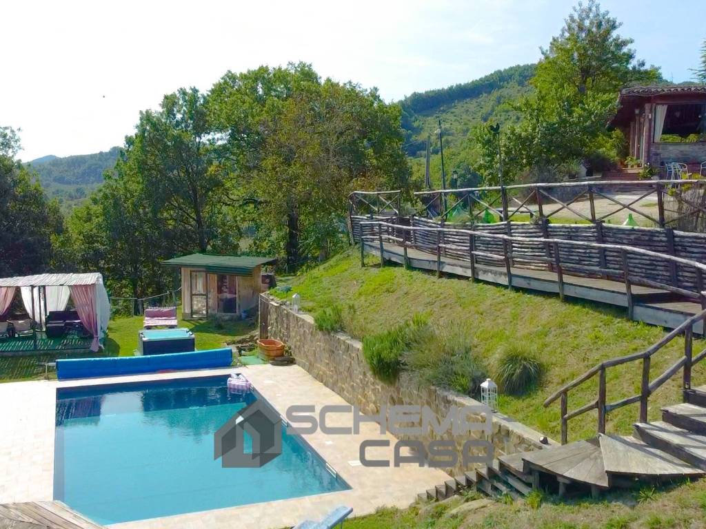 Rustico / casale a Gubbio in Frazione Santa Margherita - Foto 4