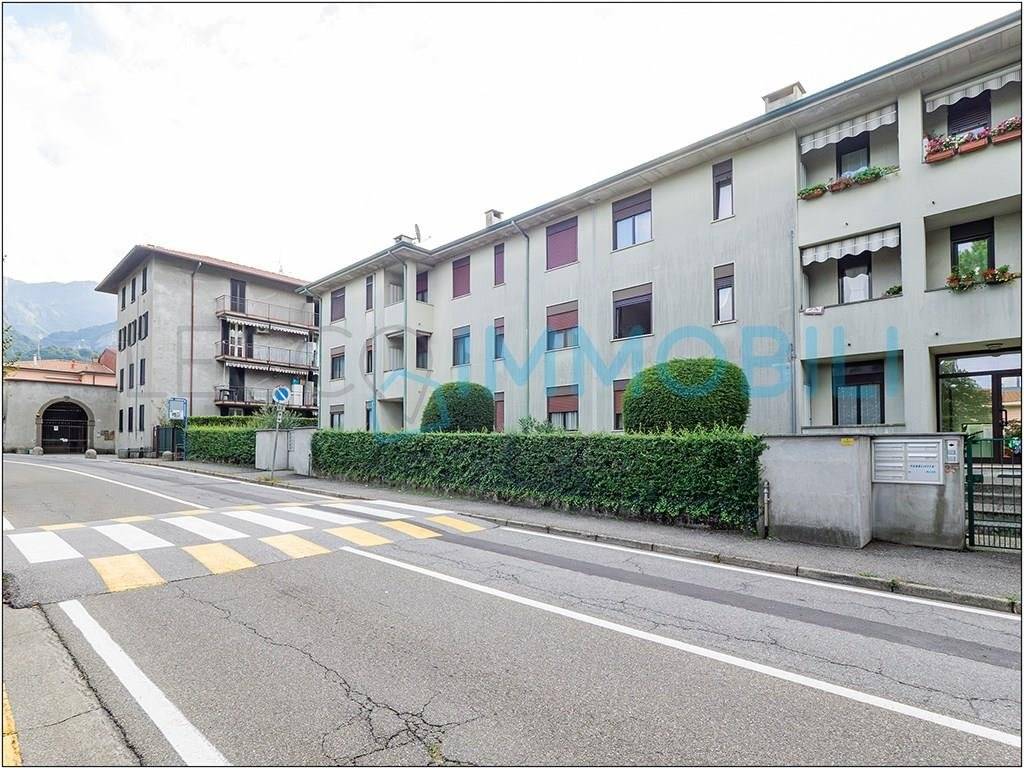 Appartamento a Calolziocorte in via Camillo Benso Cavour - Foto 2
