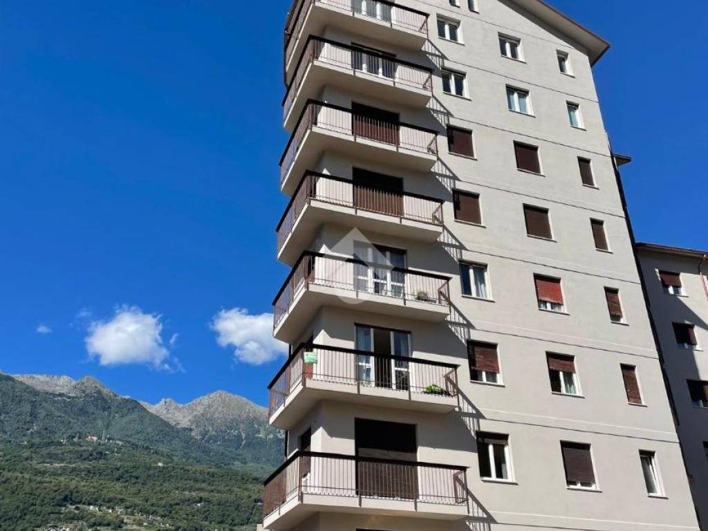 Appartamento a Morbegno in Viale Stelvio, 64 - Foto 2