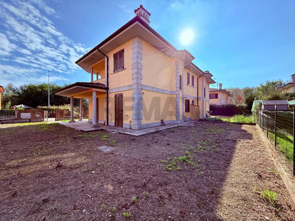 Villa a Roncaro in Via Antonio Cassarà, 14 - Foto 2