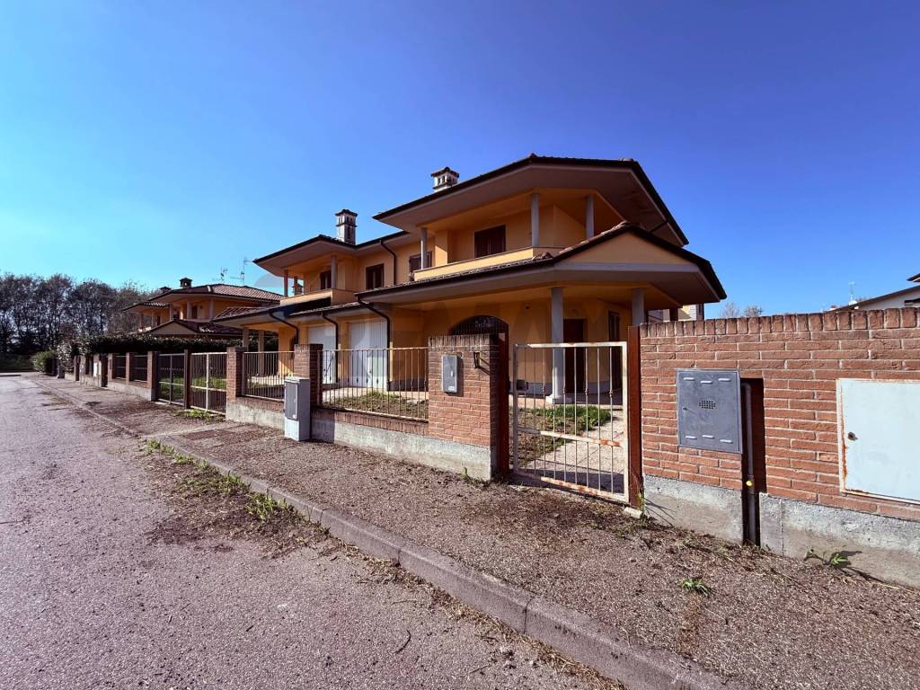 Villa a Roncaro in Via Antonio Cassarà, 14 - Foto 4