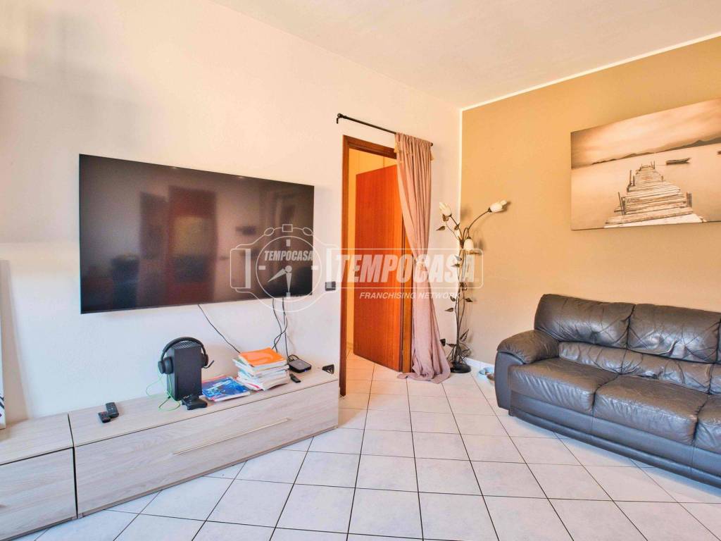 Appartamento a Galliate in Via Roma - Foto 5