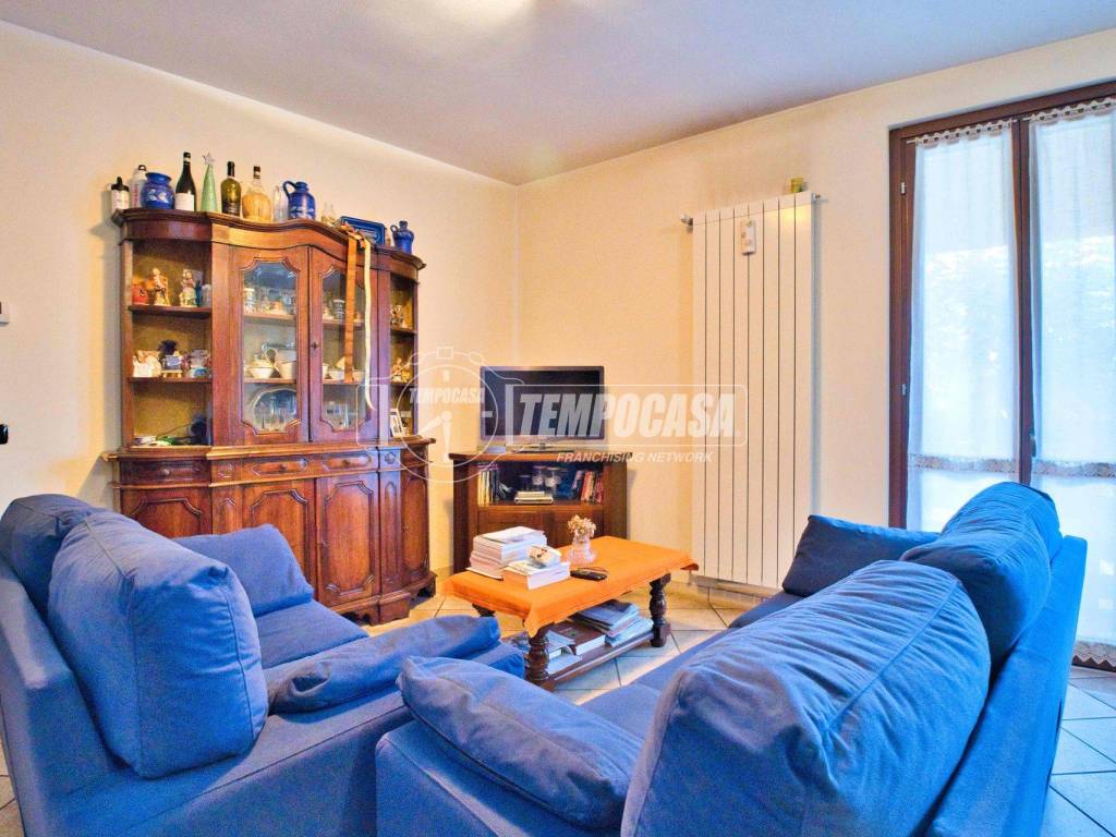 Appartamento a Cameri in Via Camillo Benso Conte di Cavour - Foto 3