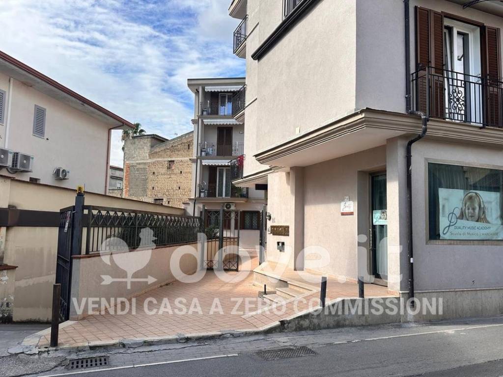 Appartamento a Marcianise in Via Francesco Gemma, 42 - Foto 2