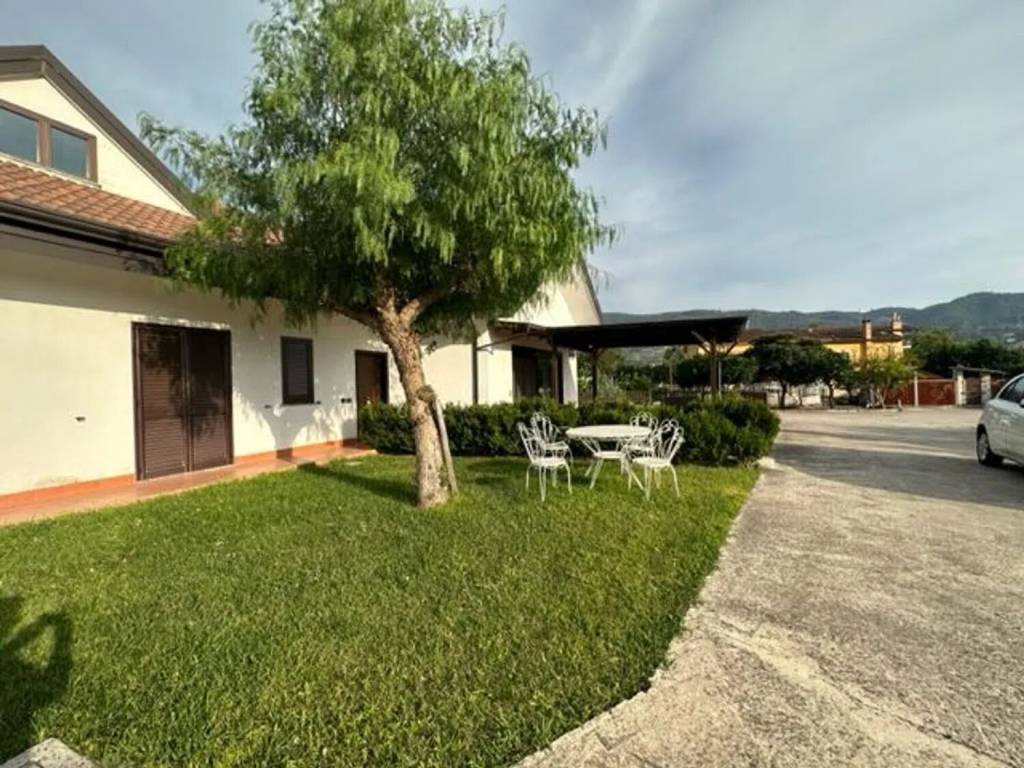 Villa a Giffoni valle piana in Via Valentino Fortunato, 76 - Foto 5