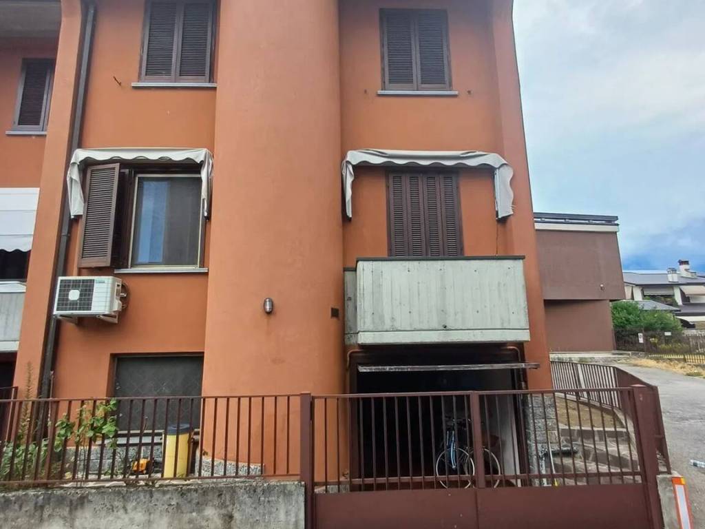 Villa a Sant'angelo lodigiano in Via Mons.G.Amici, 27 - Foto 2