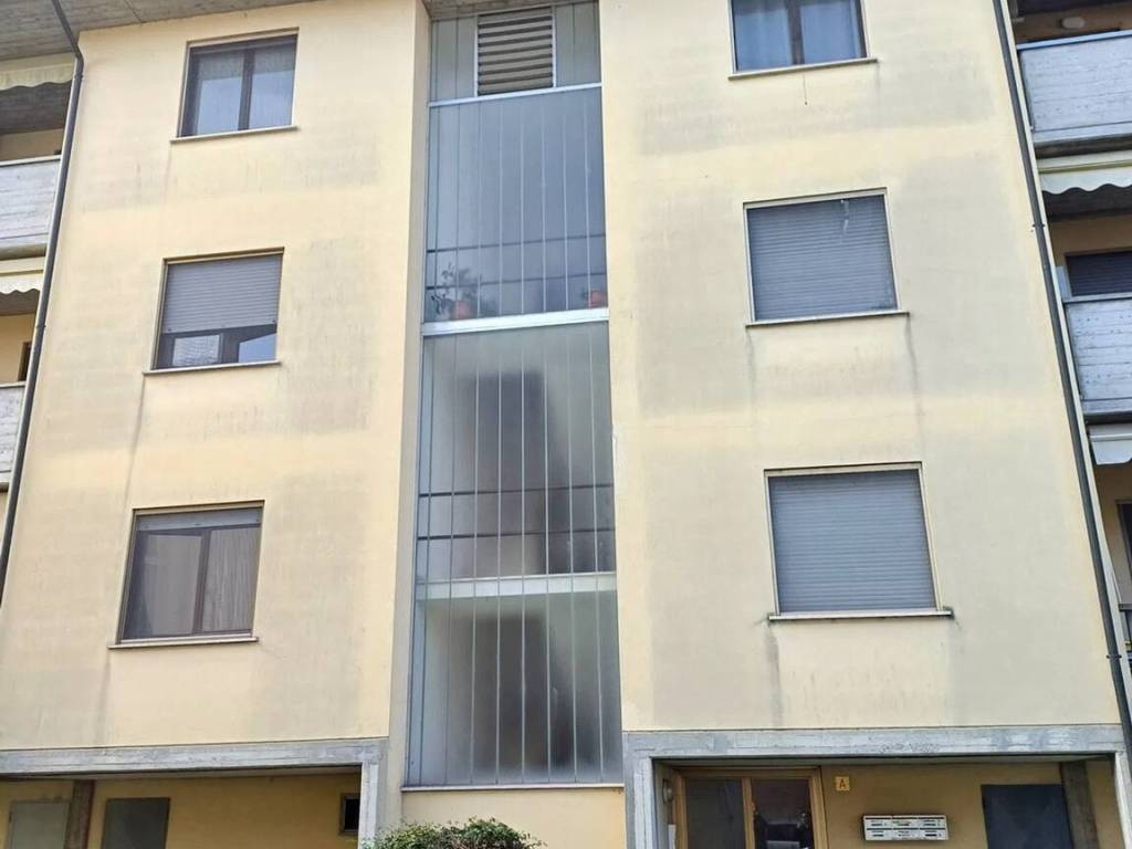 Appartamento a Sant'angelo lodigiano in Via Polli E Daccò - Foto 2
