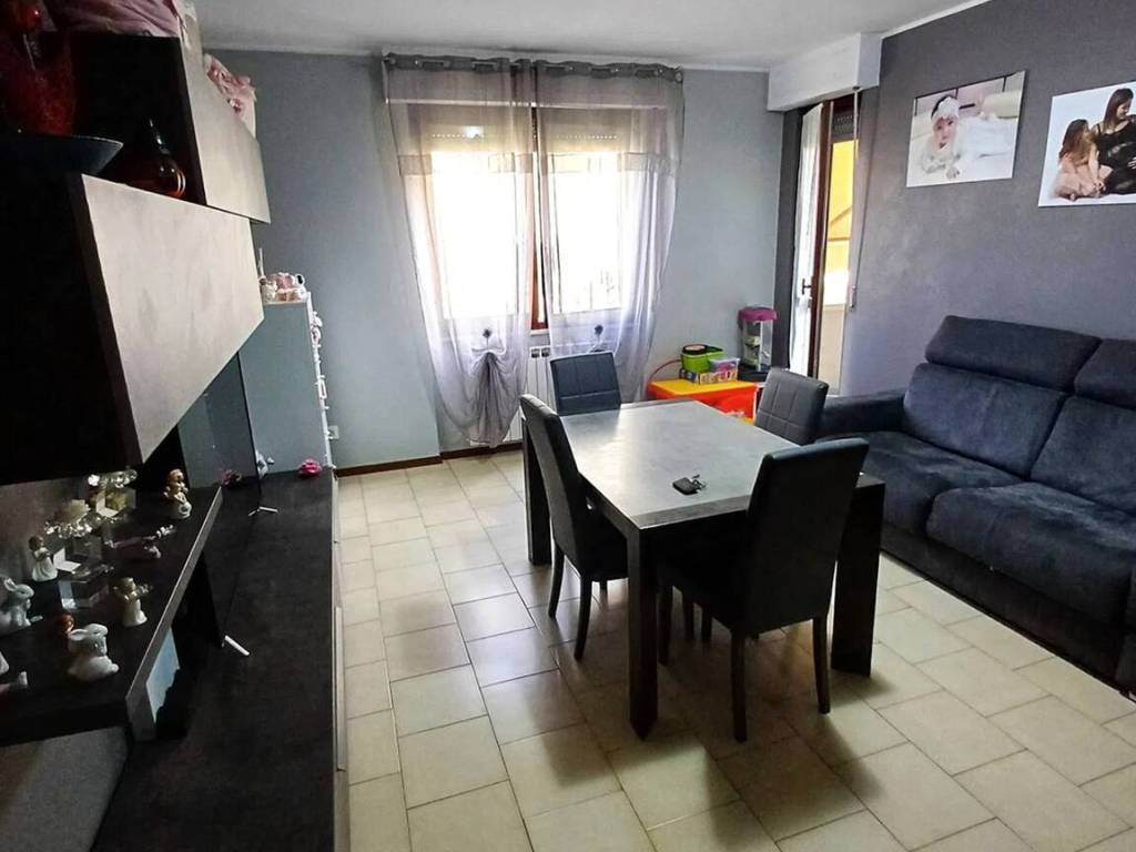 Appartamento a Sant'angelo lodigiano in Via Polli E Daccò - Foto 4