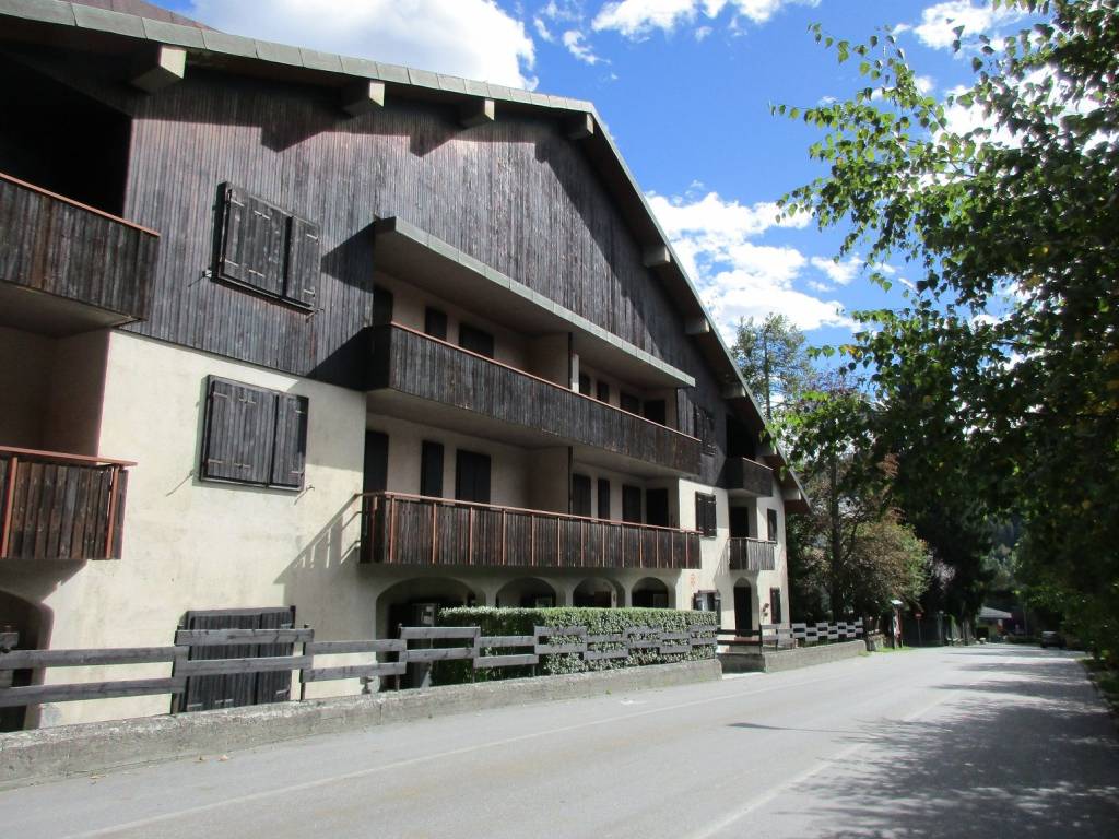 Appartamento a Bardonecchia in Viale Bramafam, 1 - Foto 3