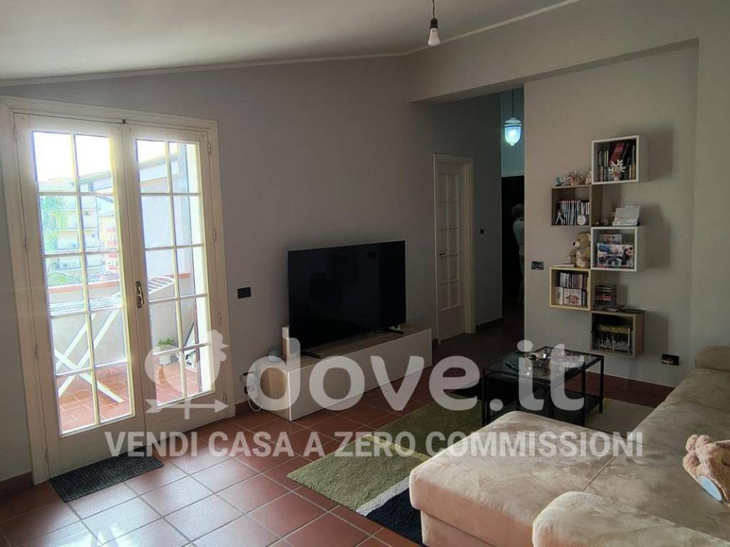 Villa a Reggio calabria in Via Vallezzulle, 11 - Foto 3