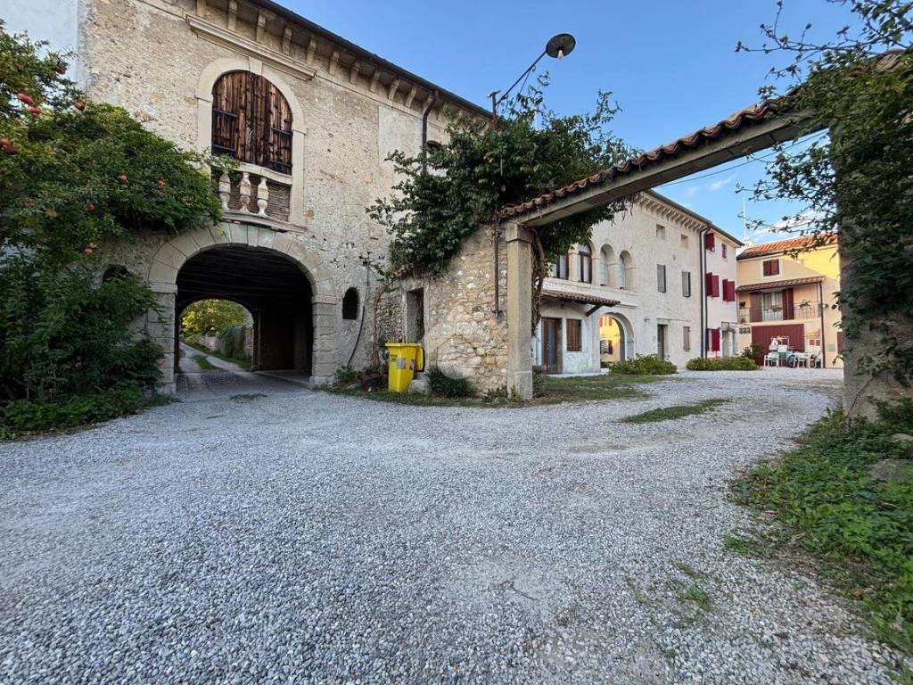 Casa indipendente a Vittorio veneto in Via Frassinelli, 101 - Foto 2