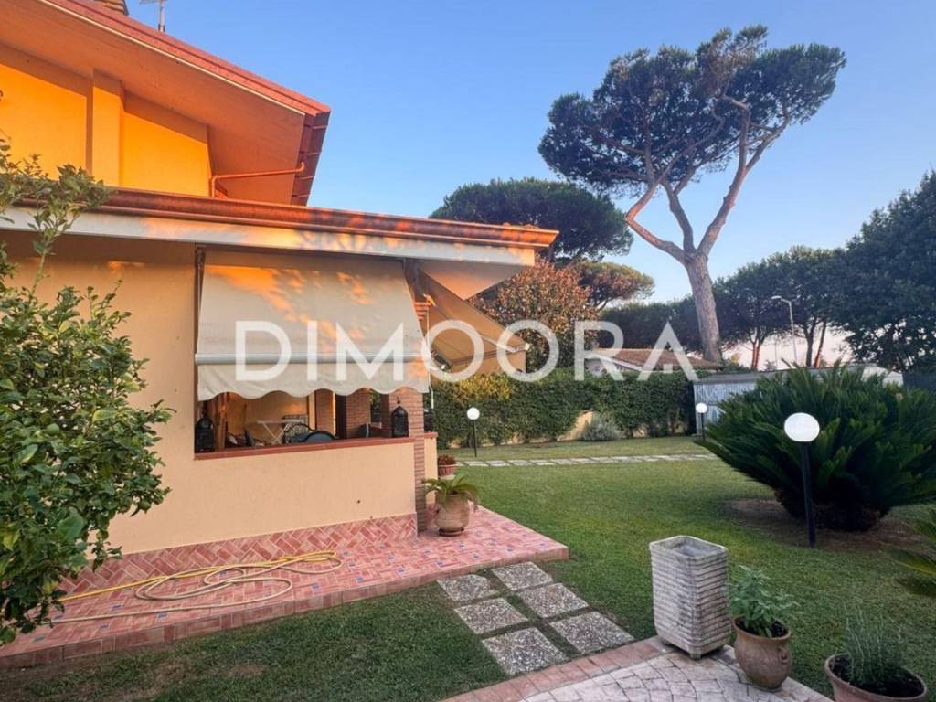 Villa a Sabaudia in Viale delle Orchidee - Foto 3