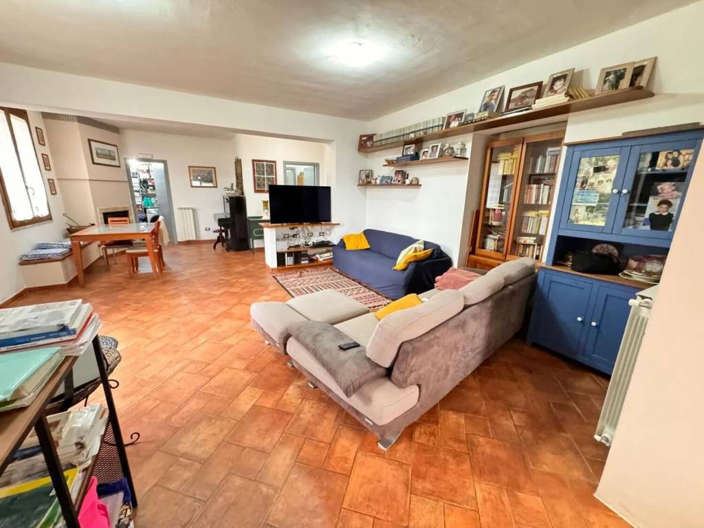 Villa a Sarzana in Via Gabella, 5 - Foto 2