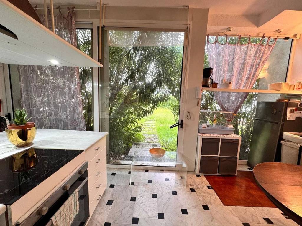 Villa a Ameglia in Via G. Amendola, 33 - Foto 3