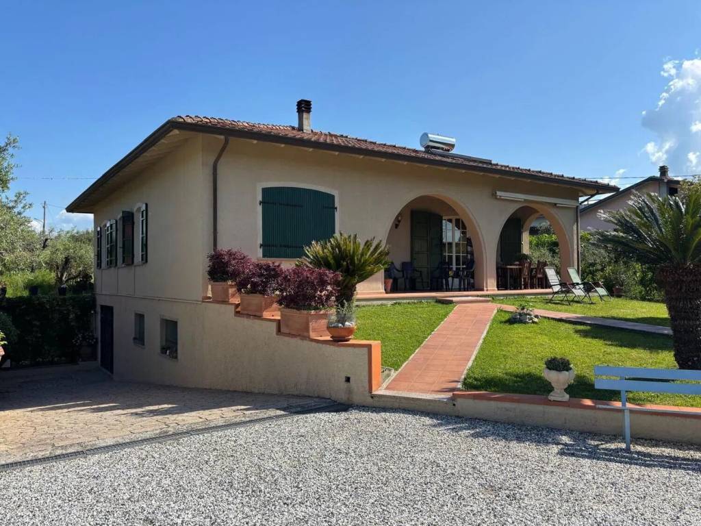 Villa a Sarzana in Via Pecorina, 86 - Foto 2